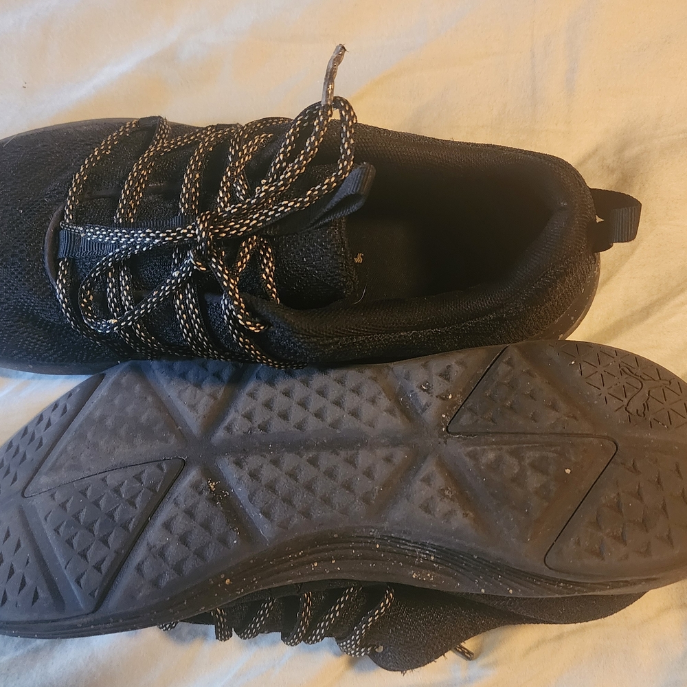 Puma Black Sneakers with Speckled Midsole and Reflective Laces - Picture 4 of 4